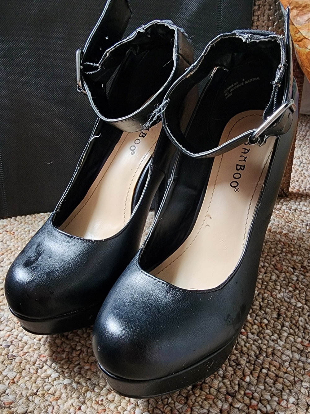 Bamboo Black Ankle-Strap Platform Pumps Size 6.